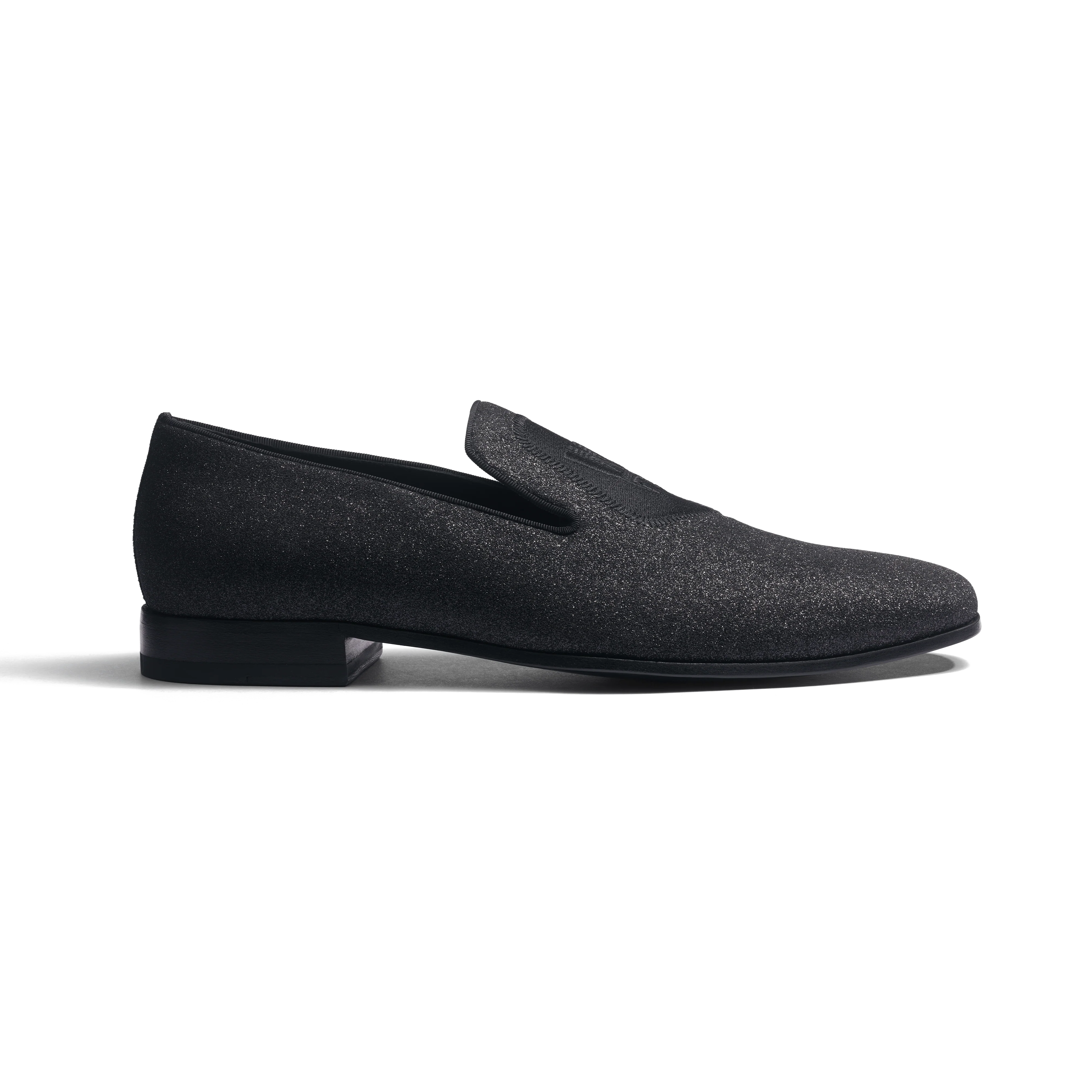 Mocassin Albi avec Blason [homme cuir chèvre noir à effet pailleté]