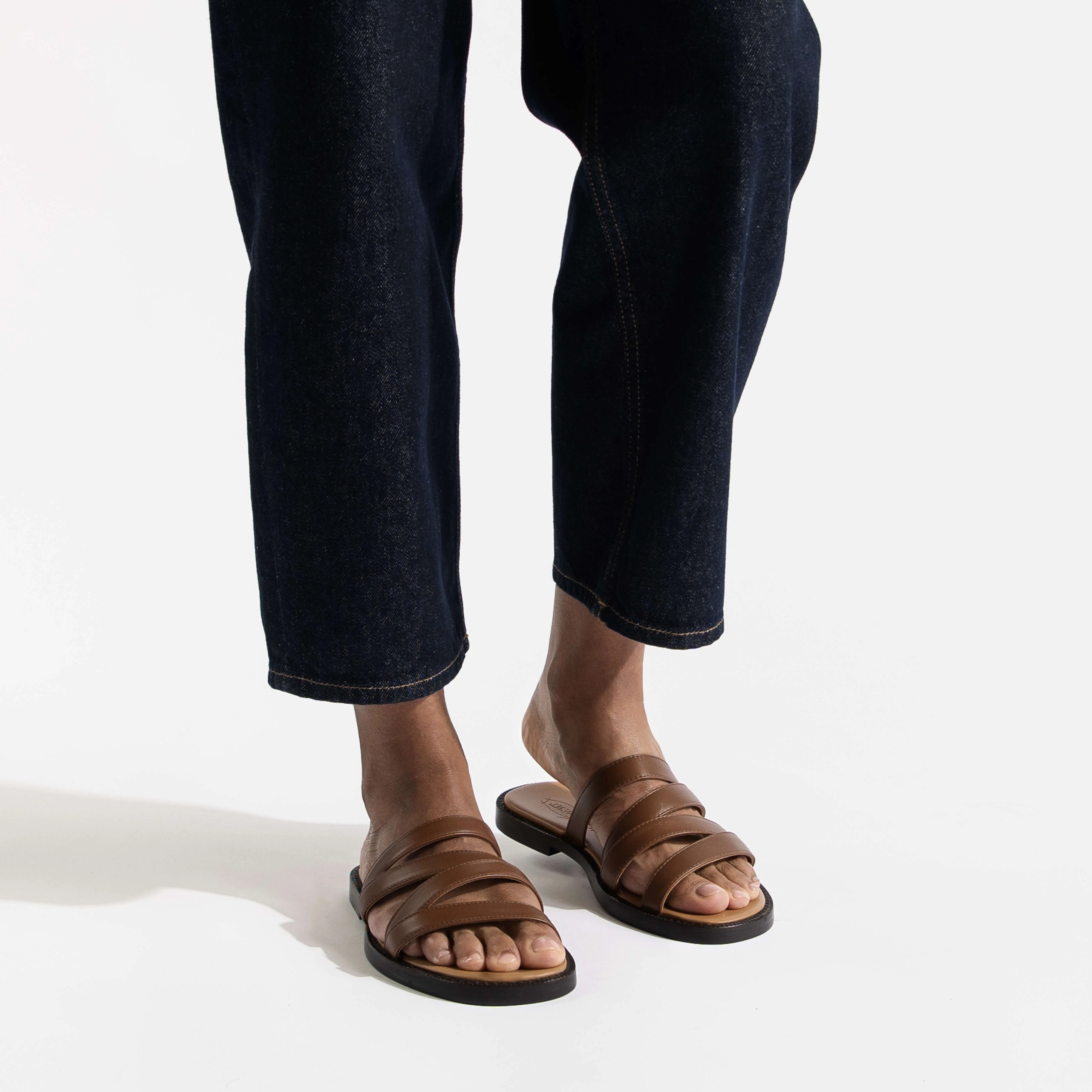 Mule Double V [femme cuir veau lisse bergeronnette] - Image 5